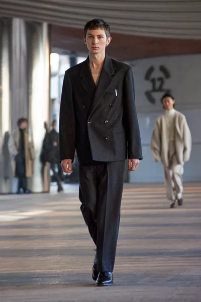 Look 45